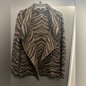 DESIGNER Cardigan/Sweater SZ Medium.  Super Warm & Fun animal Print!